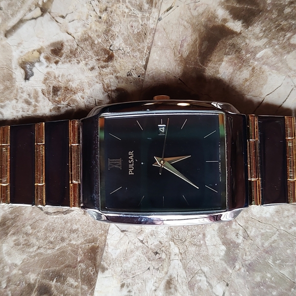 NIB Pulsar Dress Watch - Picture 3 of 6